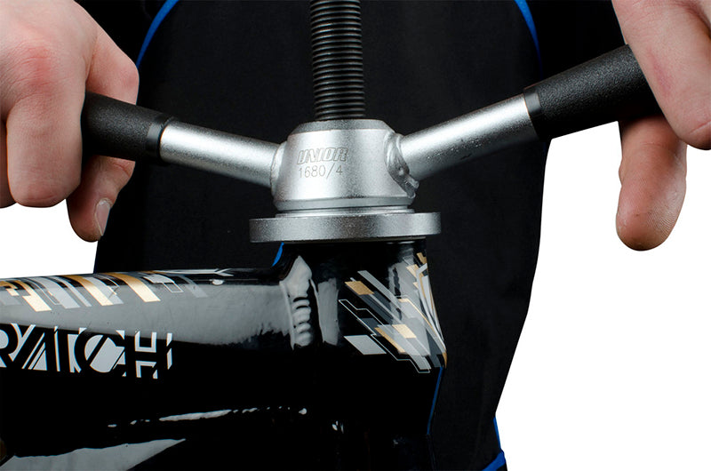 UNIOR Headset press Size: