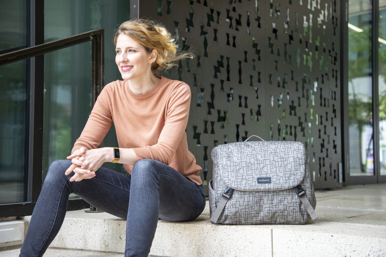 NEW LOOXS Mondi Joy Single