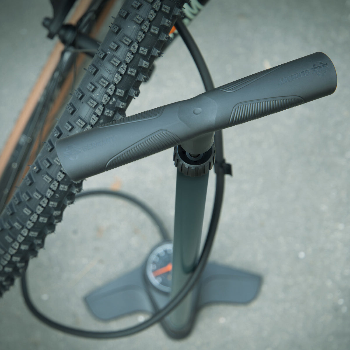 SKS Floor pump Airlite 10.0 10 bar/ 144