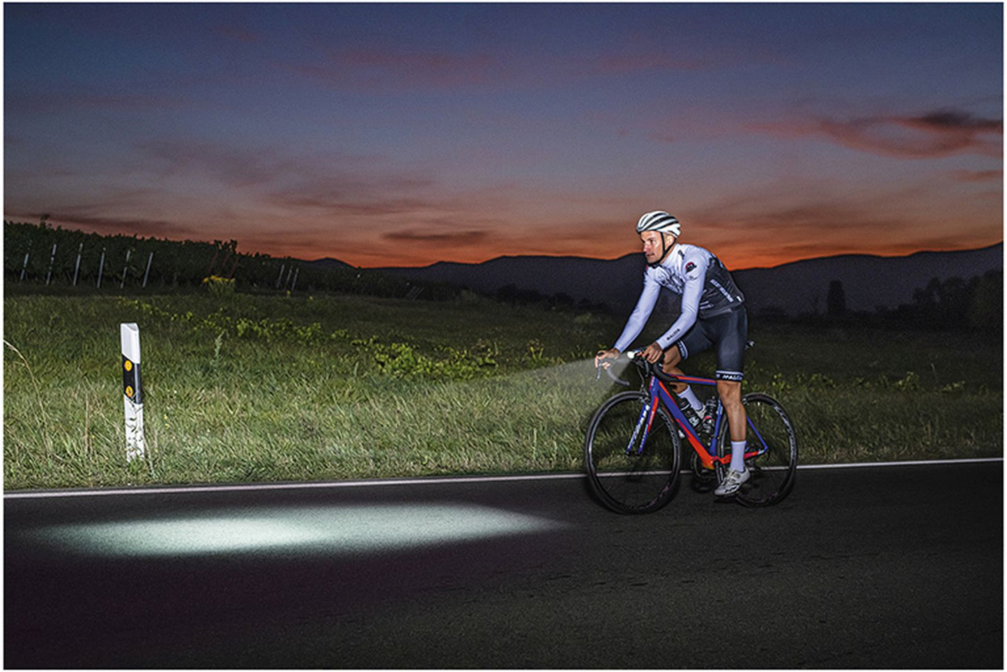 SIGMA Front light Aura 80 USB Black/