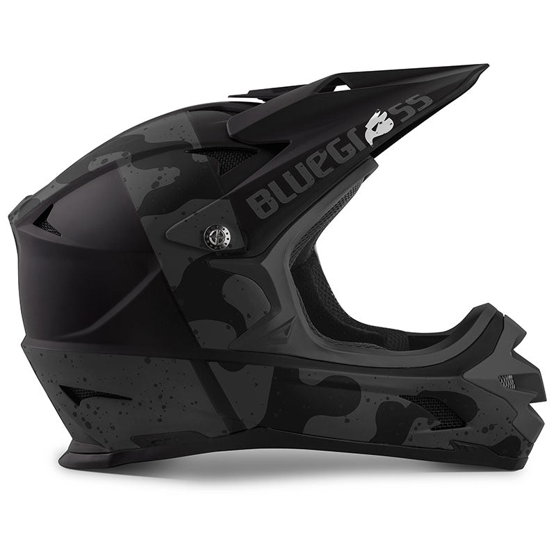 BLUEGRASS Helmet Intox Black Camo L