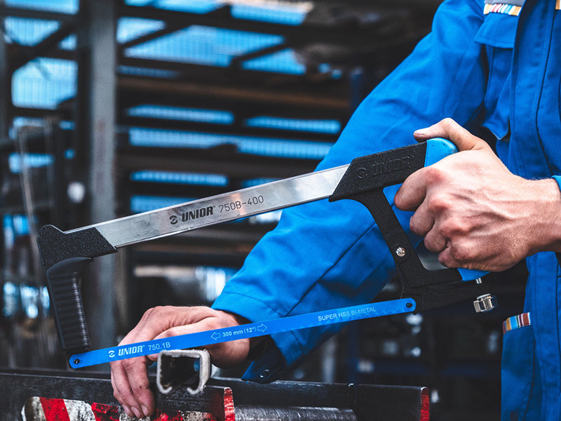 UNIOR Hacksaw Size: 400. light compact