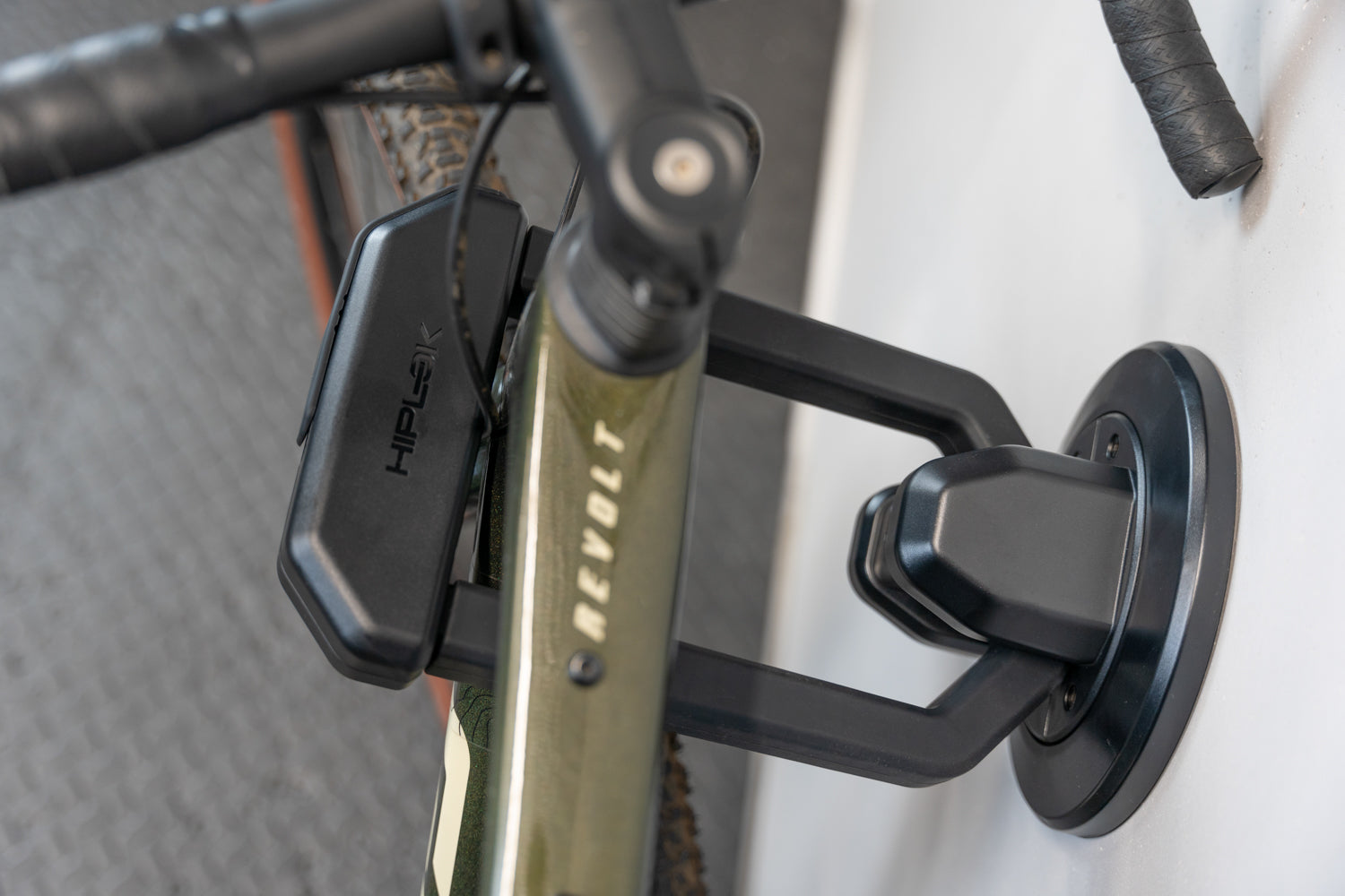 HIPLOK A1000 Wall / floor lock