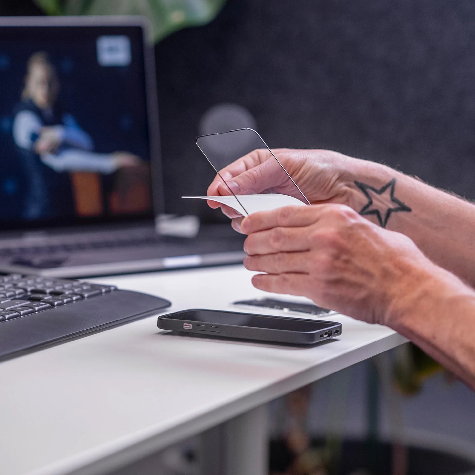 SP CONNECT Smartphone accessory Glass